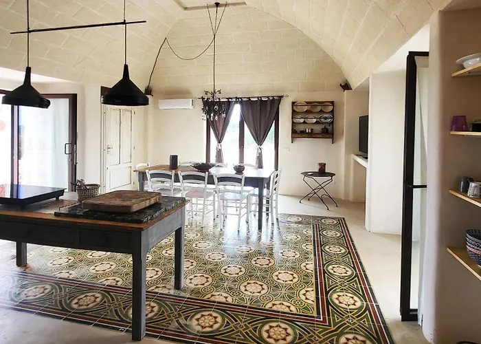 Lamia Nova 오스투니